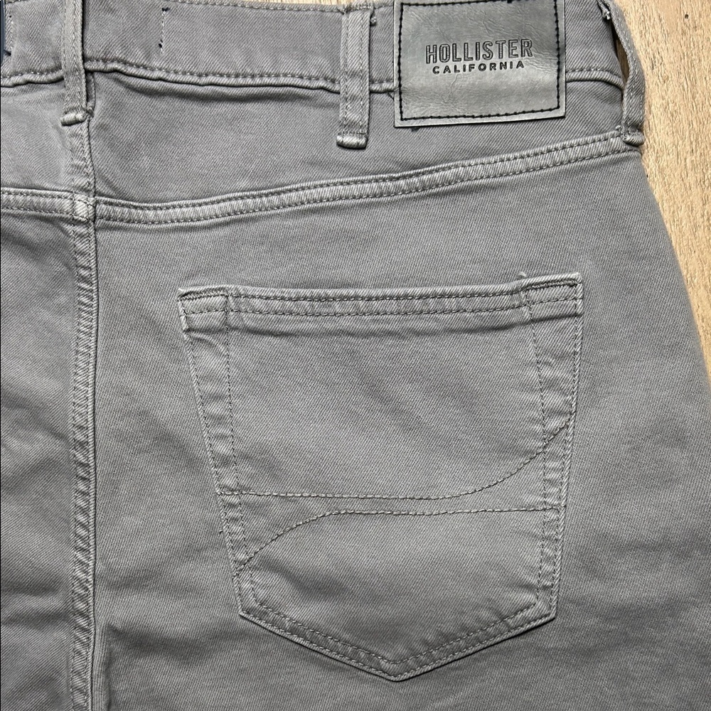 Hollister Men's Slim Straight Jeans in Cool Gray 36x32 - Picture 6 of 6